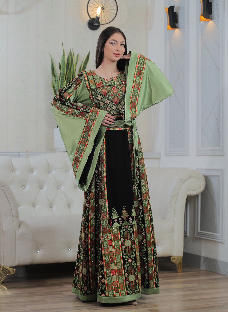 Traditional Embroidered Abaya with Belt and Wide Sleeves