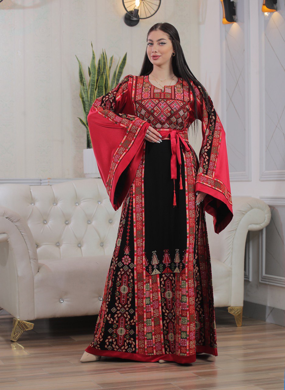 Traditional Embroidered Abaya with Belt and Wide Sleeves