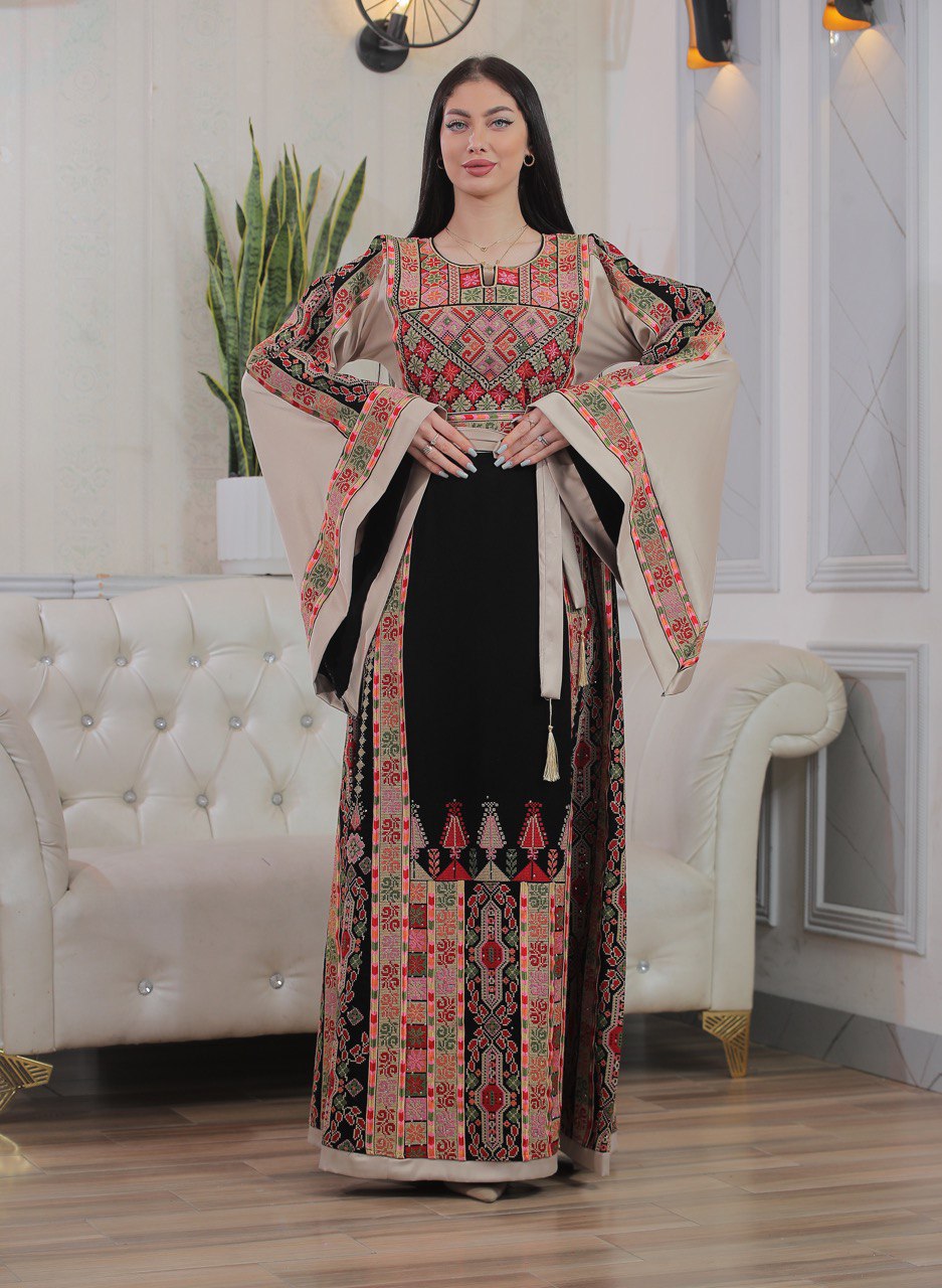 Traditional Embroidered Abaya with Belt and Wide Sleeves